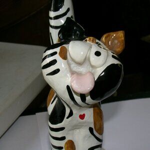pence pets exhart      cat figure.